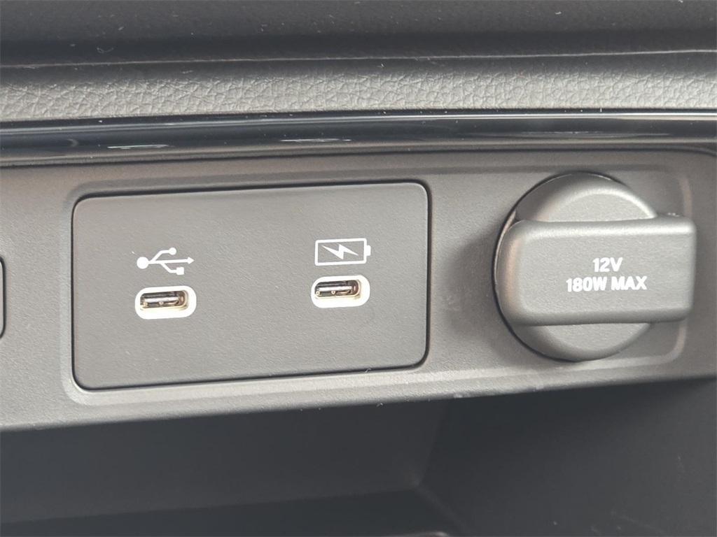 new 2026 Honda CR-V Hybrid car, priced at $40,705