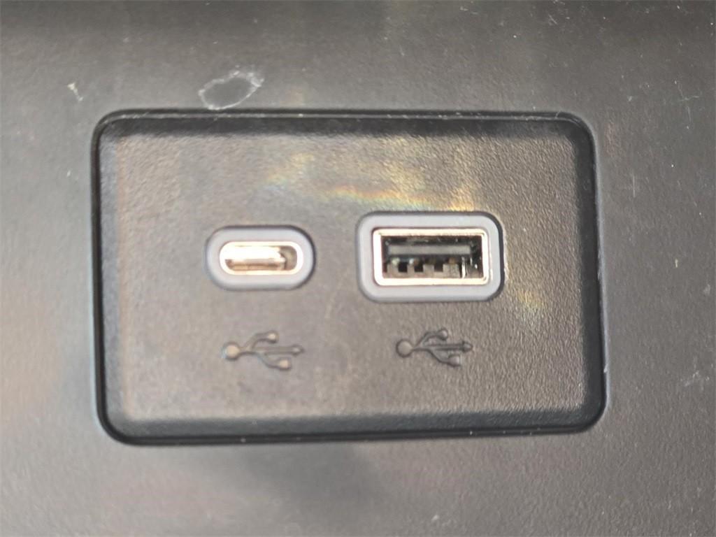 used 2023 GMC Acadia car, priced at $28,757