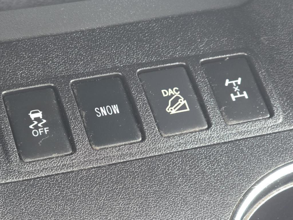 used 2015 Toyota Highlander car, priced at $18,297