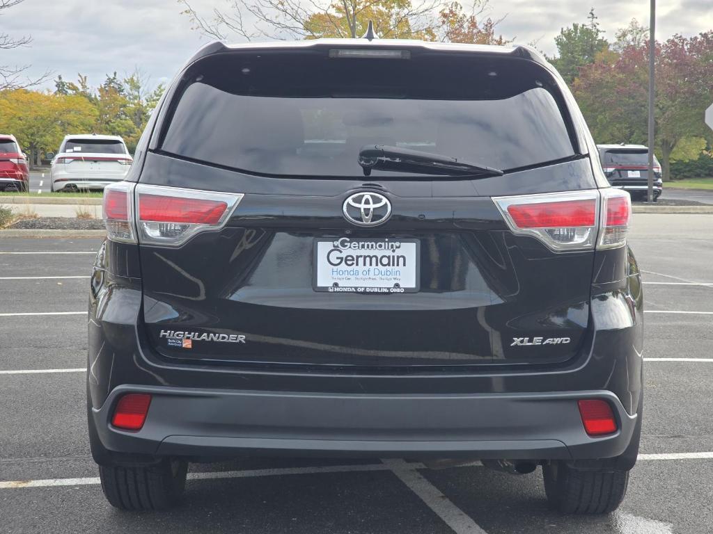 used 2015 Toyota Highlander car, priced at $18,297