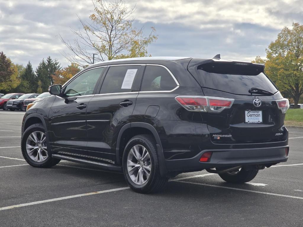 used 2015 Toyota Highlander car, priced at $18,297