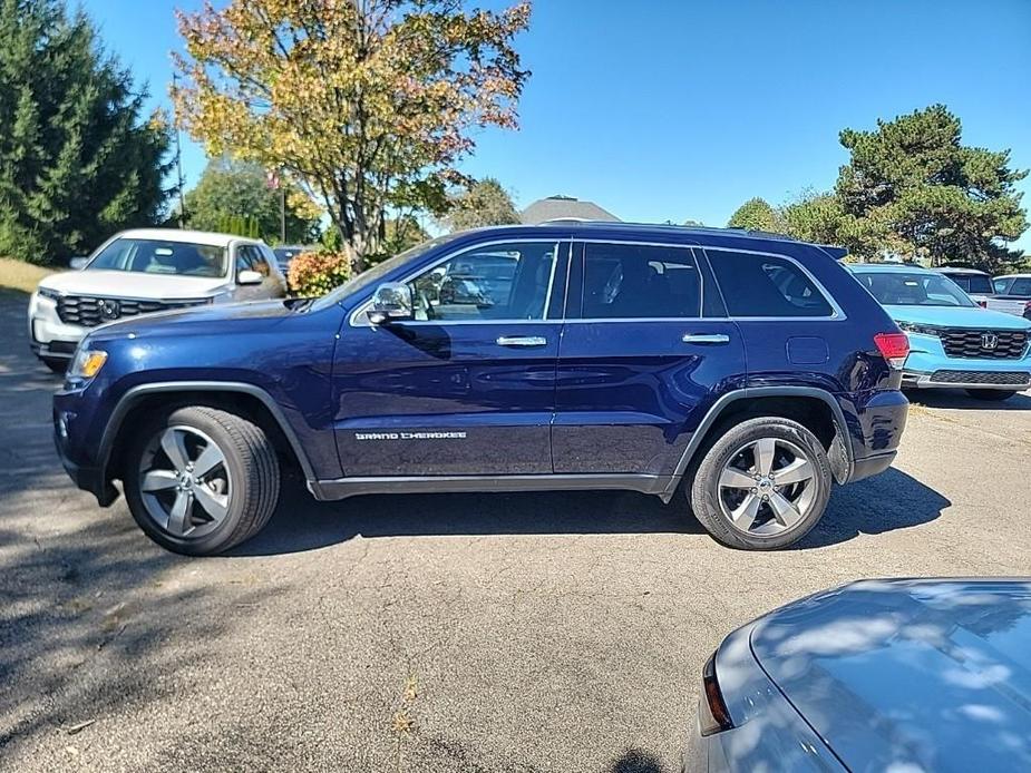 used 2015 Jeep Grand Cherokee car, priced at $13,817