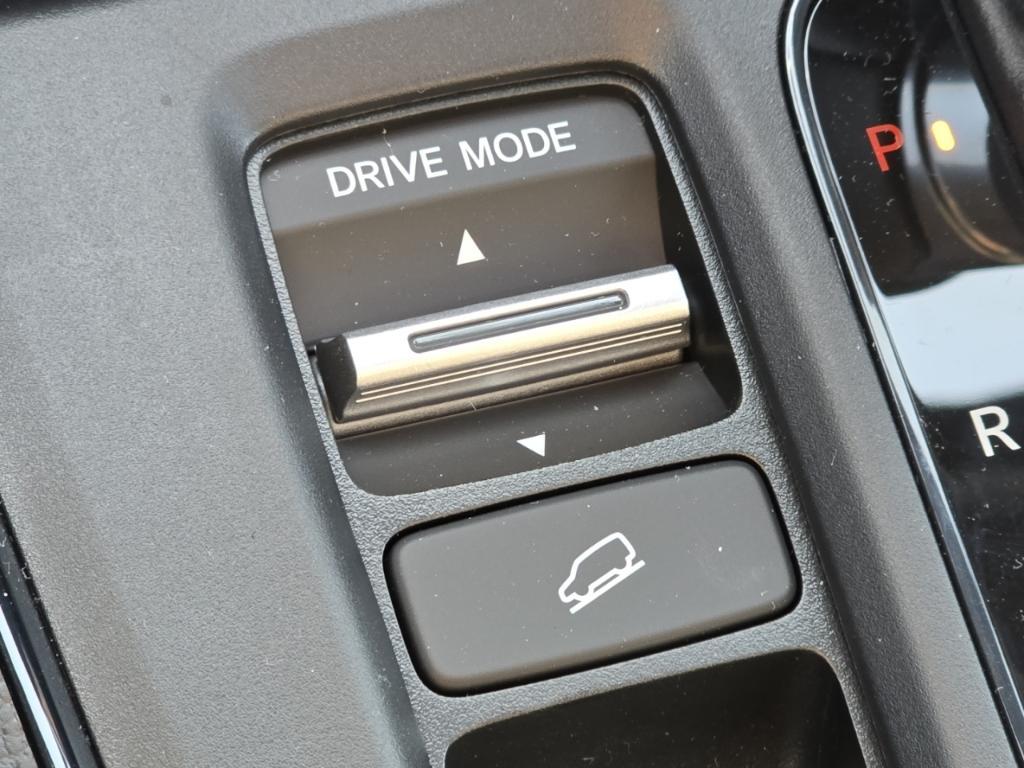 new 2026 Honda CR-V Hybrid car, priced at $41,675