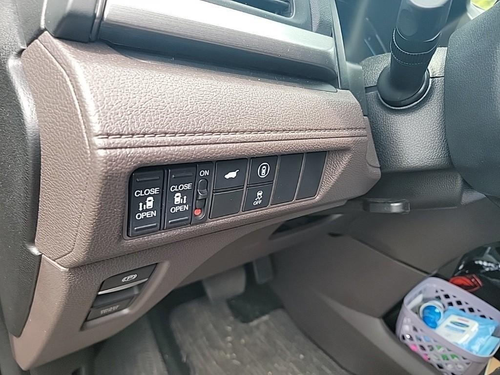 used 2023 Honda Odyssey car, priced at $38,337
