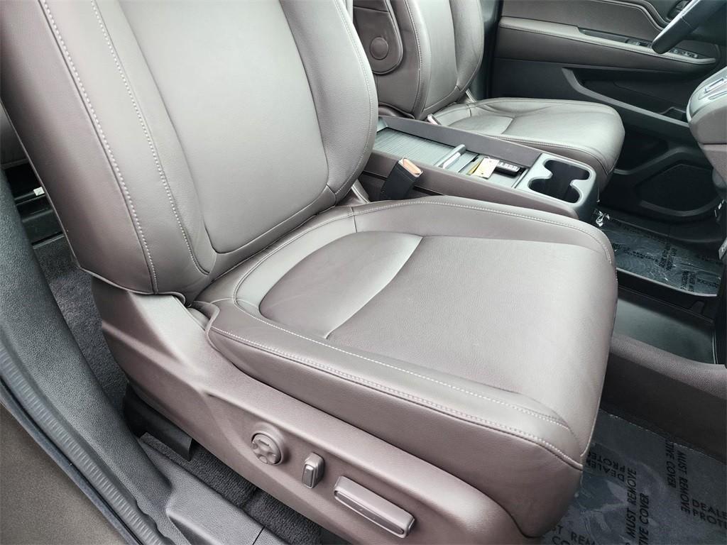 used 2023 Honda Odyssey car, priced at $37,447