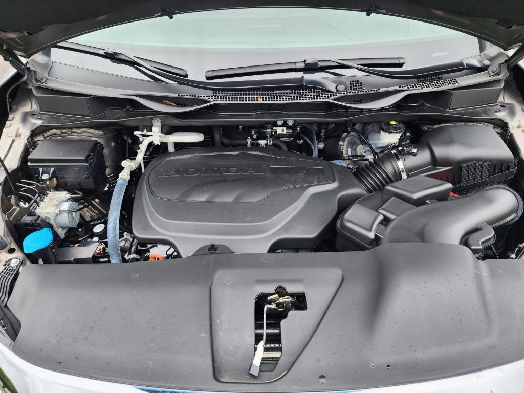 used 2023 Honda Odyssey car, priced at $37,447