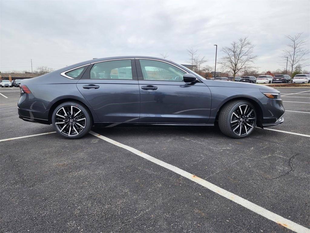 new 2025 Honda Accord Hybrid car, priced at $39,895