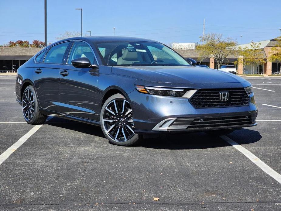 new 2025 Honda Accord Hybrid car, priced at $40,395