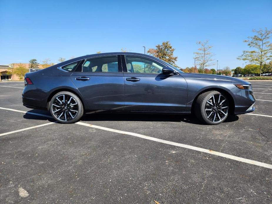 new 2025 Honda Accord Hybrid car, priced at $40,395