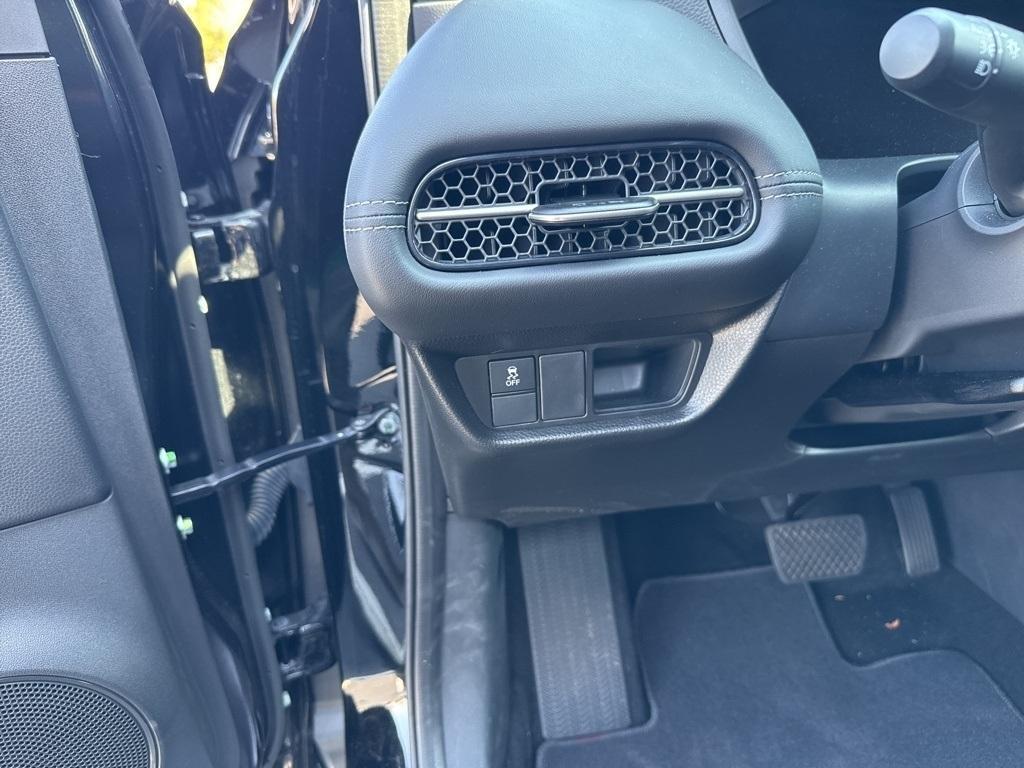used 2025 Honda HR-V car, priced at $29,500