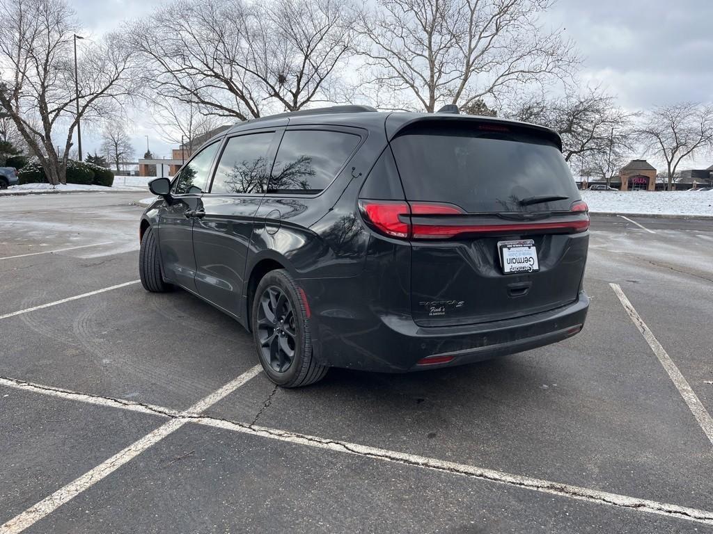 used 2021 Chrysler Pacifica car, priced at $24,847