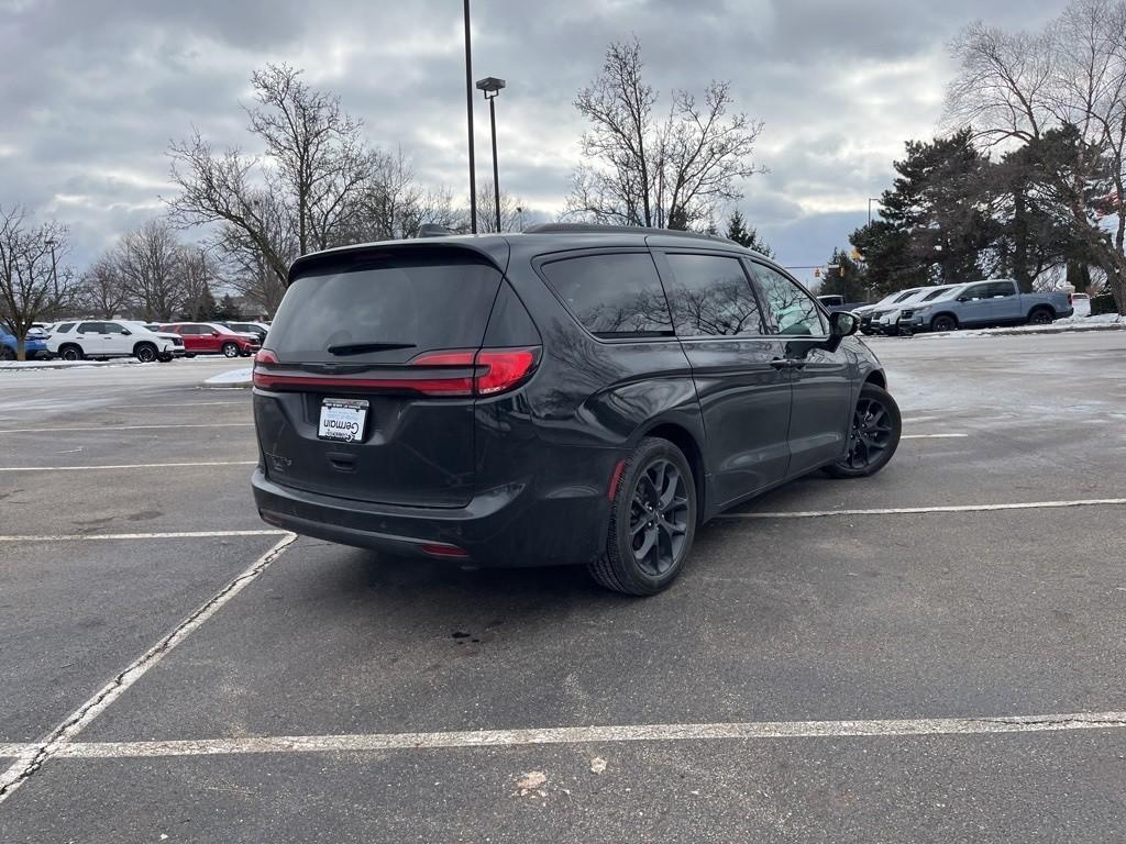 used 2021 Chrysler Pacifica car, priced at $24,847