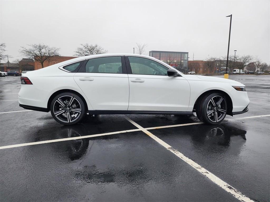 new 2025 Honda Accord Hybrid car, priced at $35,205