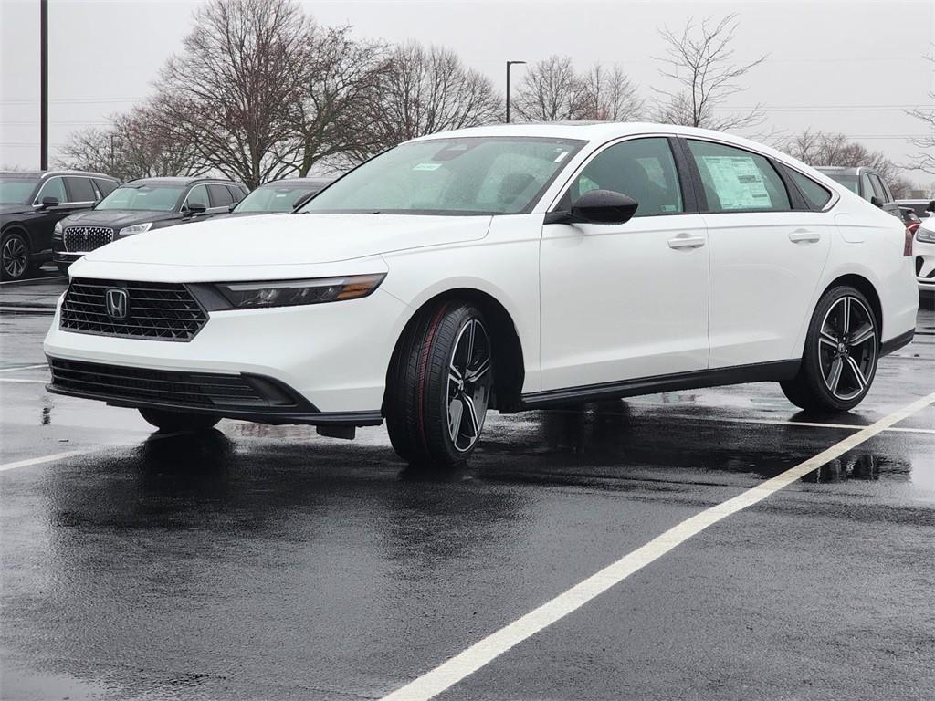 new 2025 Honda Accord Hybrid car, priced at $35,205