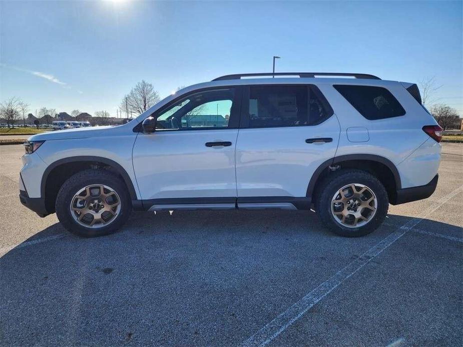 new 2024 Honda Pilot car, priced at $51,880