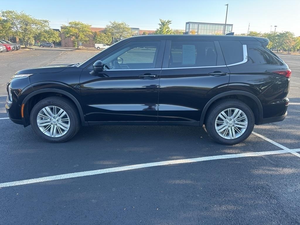 used 2023 Mitsubishi Outlander car, priced at $22,397