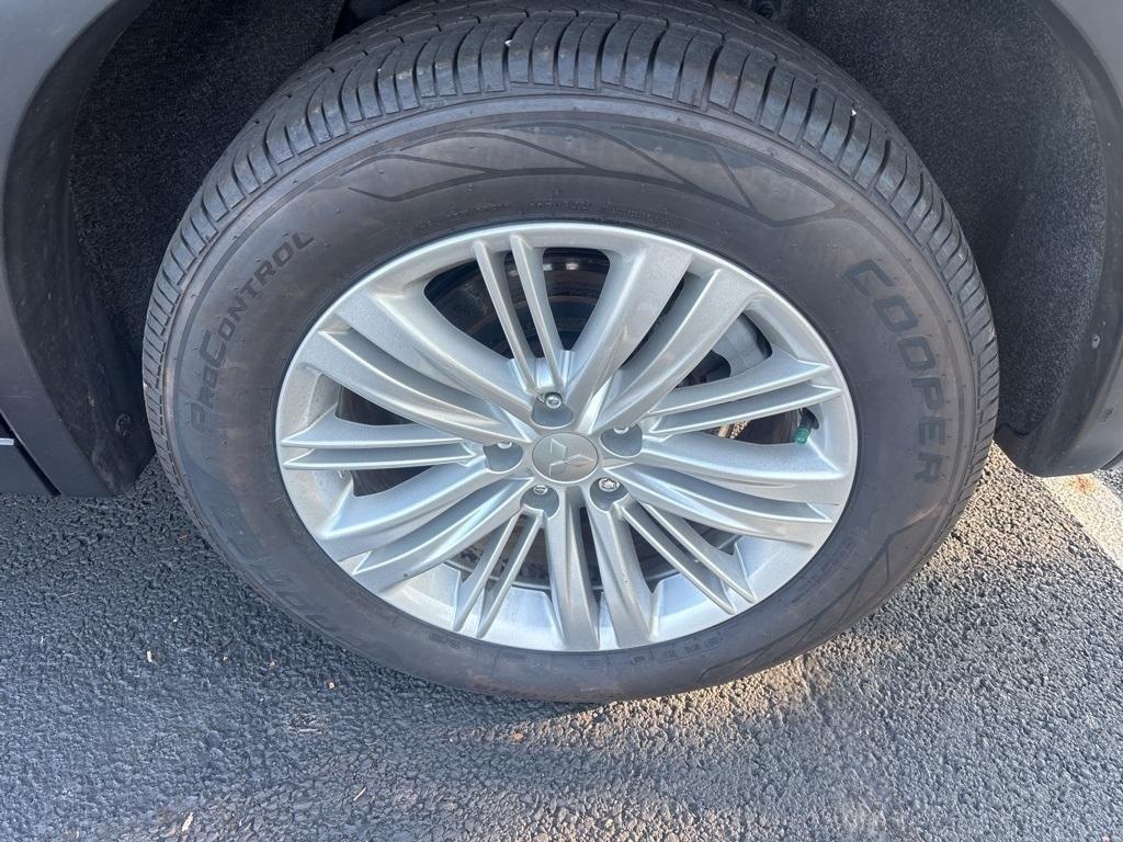 used 2023 Mitsubishi Outlander car, priced at $22,397