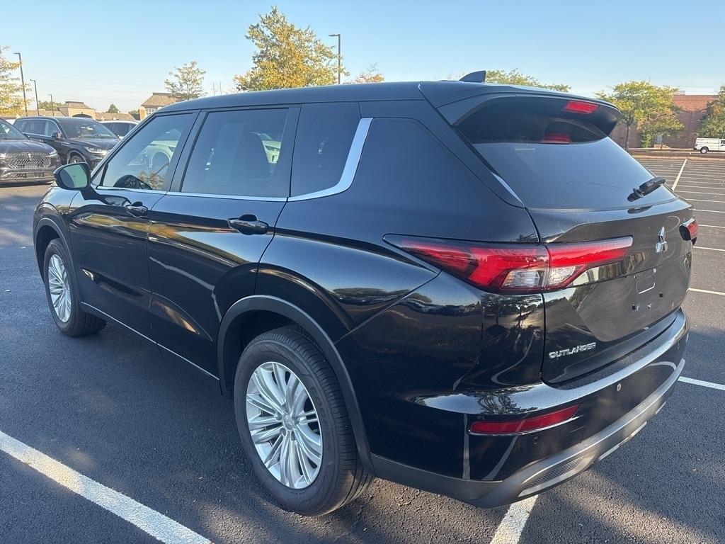 used 2023 Mitsubishi Outlander car, priced at $22,397