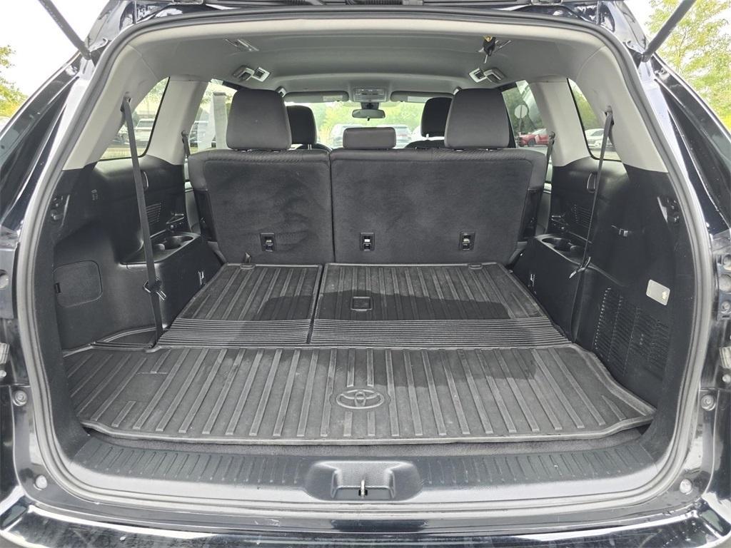 used 2019 Toyota Highlander car, priced at $18,997