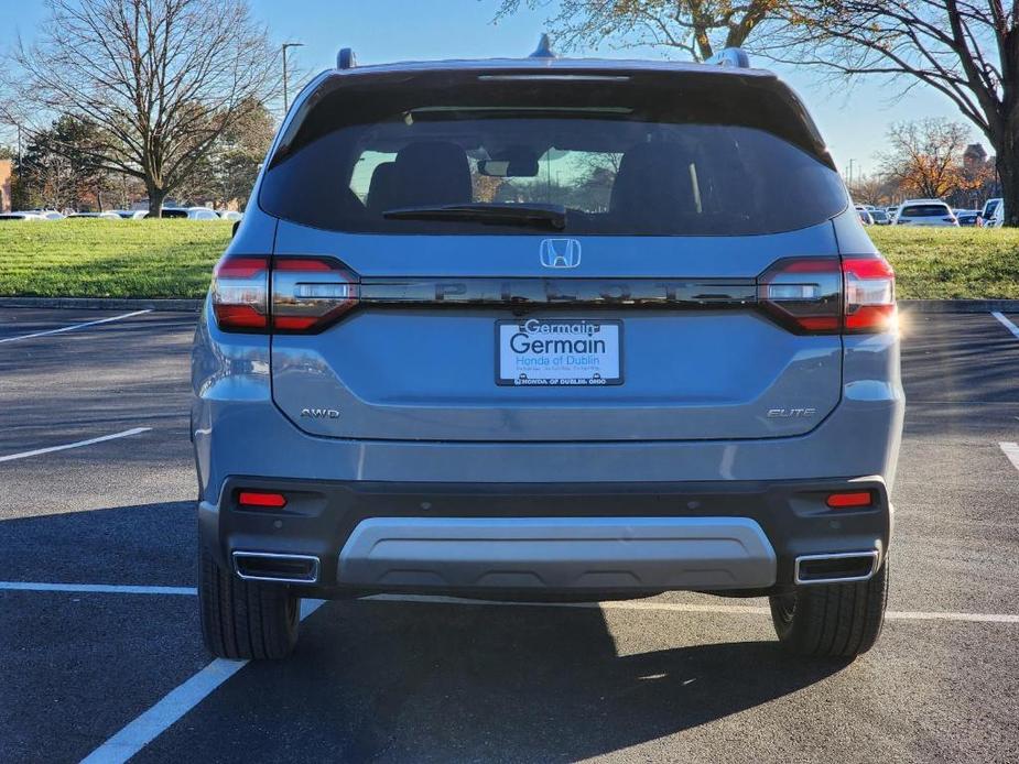 new 2025 Honda Pilot car, priced at $54,930