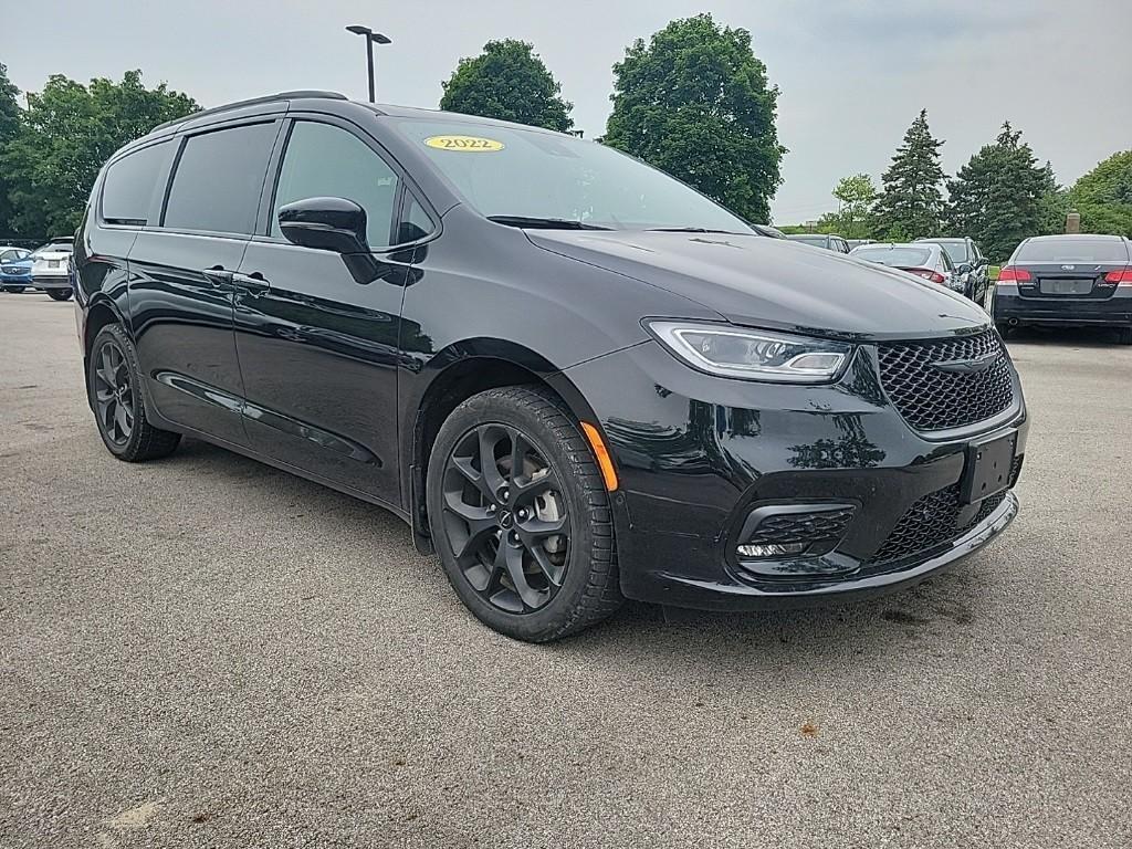 used 2022 Chrysler Pacifica car, priced at $33,557
