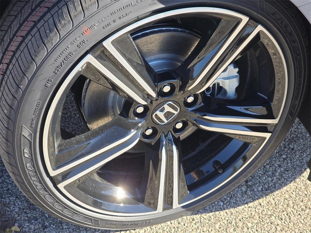 new 2025 Honda Accord Hybrid car, priced at $35,305