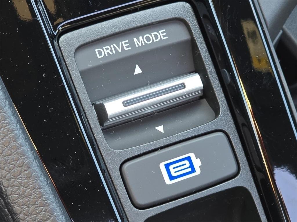 new 2025 Honda Accord Hybrid car, priced at $35,305
