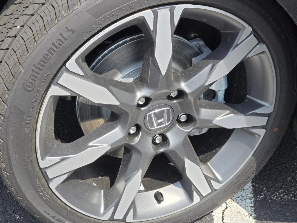 new 2025 Honda Civic Hybrid car, priced at $33,100