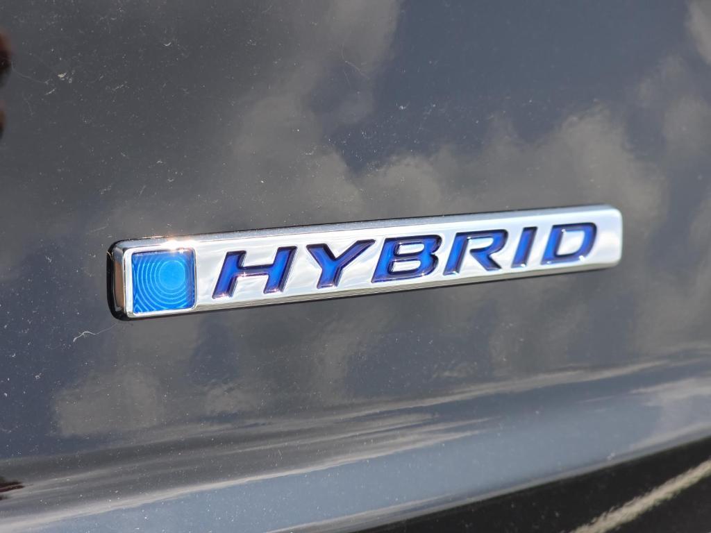 new 2025 Honda Civic Hybrid car, priced at $33,100