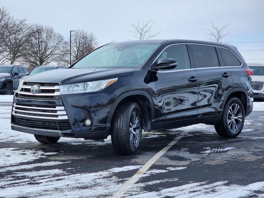 used 2019 Toyota Highlander car, priced at $20,717