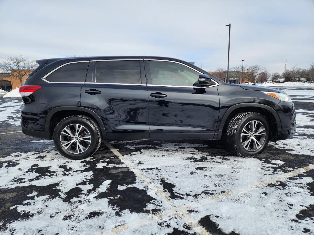 used 2019 Toyota Highlander car, priced at $20,717