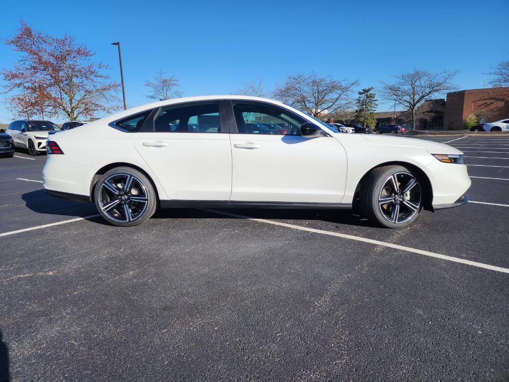new 2025 Honda Accord Hybrid car, priced at $35,260
