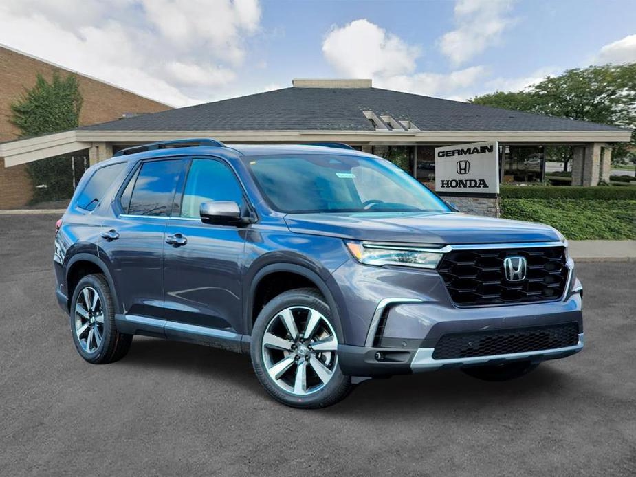 new 2025 Honda Pilot car, priced at $50,995