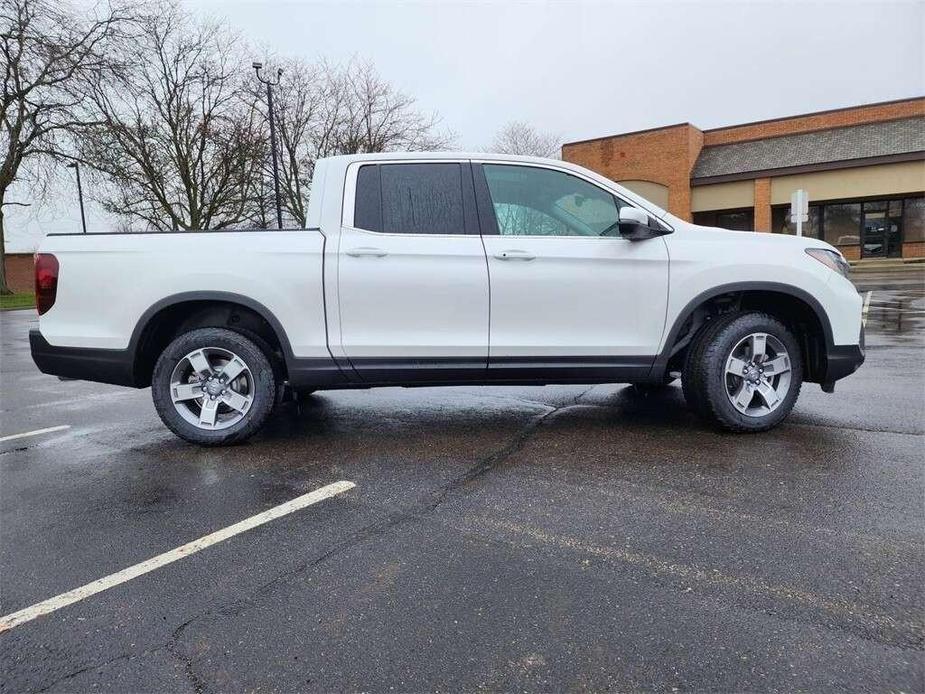 new 2024 Honda Ridgeline car, priced at $43,930