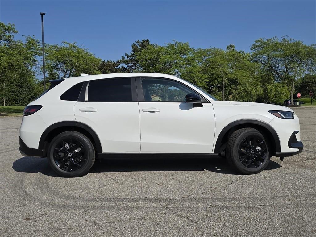 new 2025 Honda HR-V car, priced at $30,850