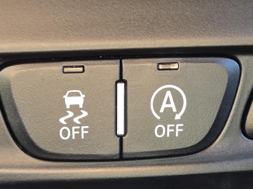 used 2019 Jeep Cherokee car, priced at $13,597