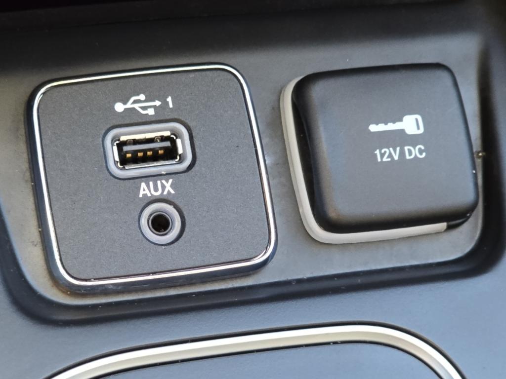 used 2019 Jeep Cherokee car, priced at $13,597