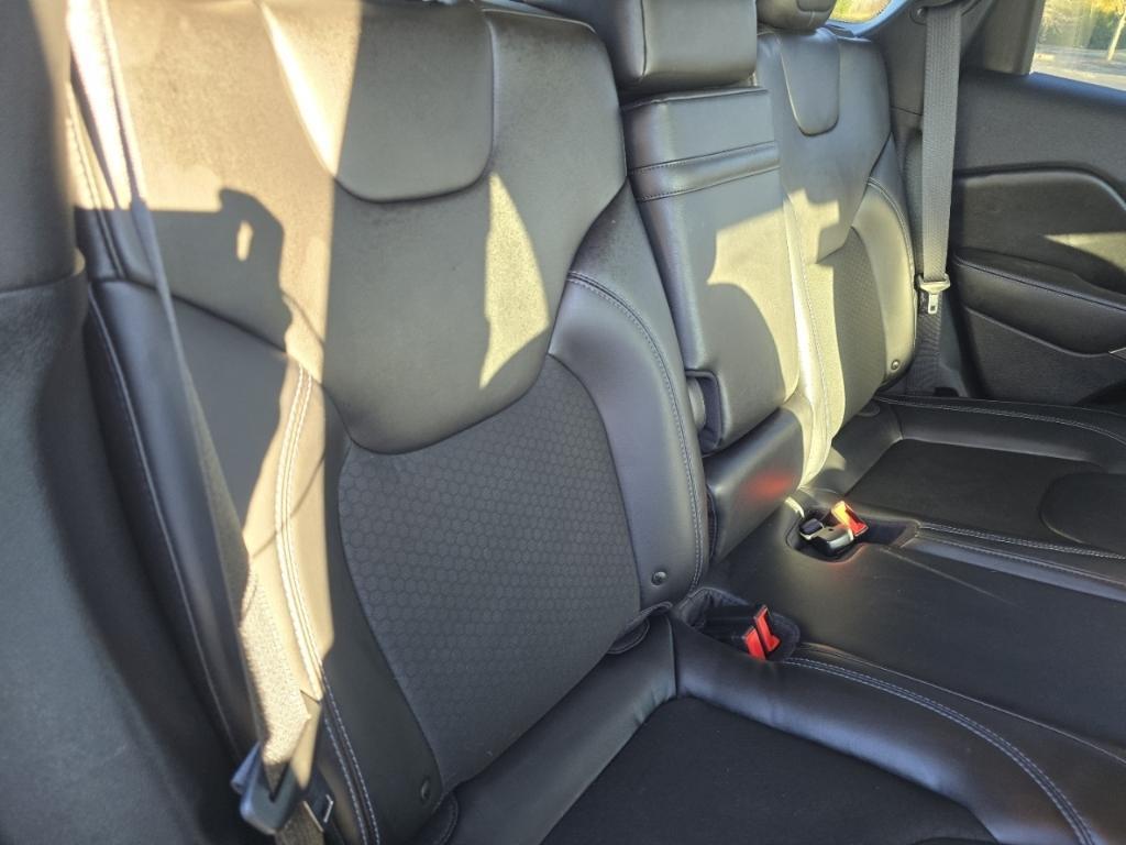 used 2019 Jeep Cherokee car, priced at $13,597