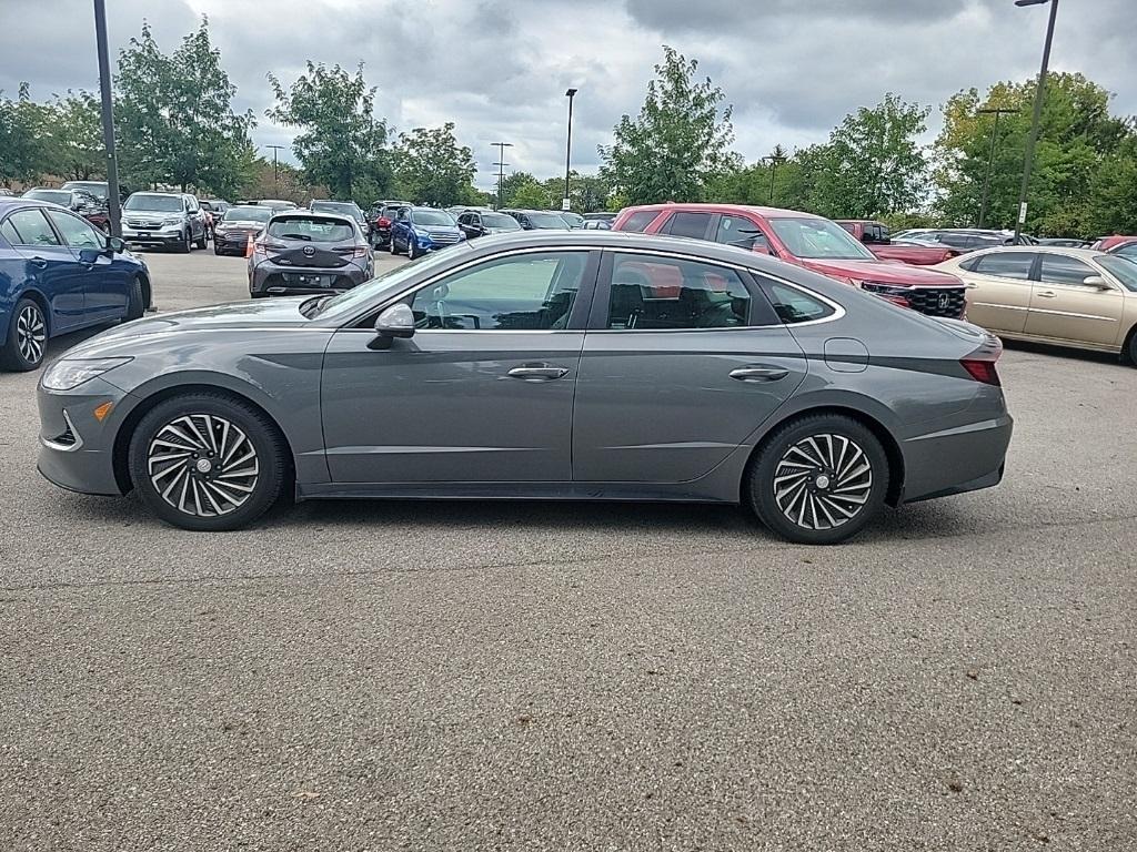 used 2022 Hyundai Sonata Hybrid car, priced at $19,697