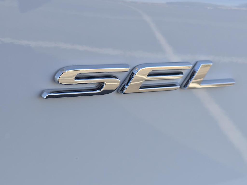 used 2022 Ford Edge car, priced at $20,497