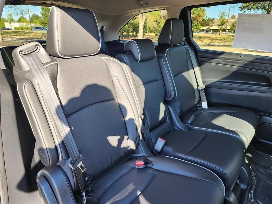 new 2025 Honda Odyssey car, priced at $48,005