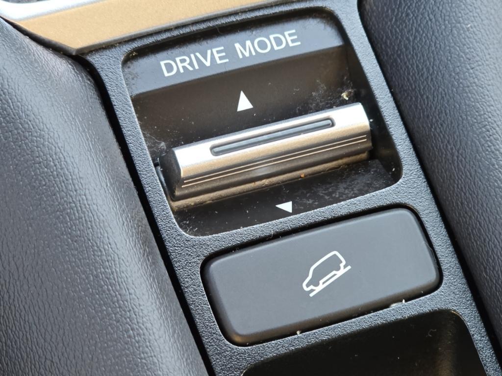 used 2025 Honda HR-V car, priced at $25,997