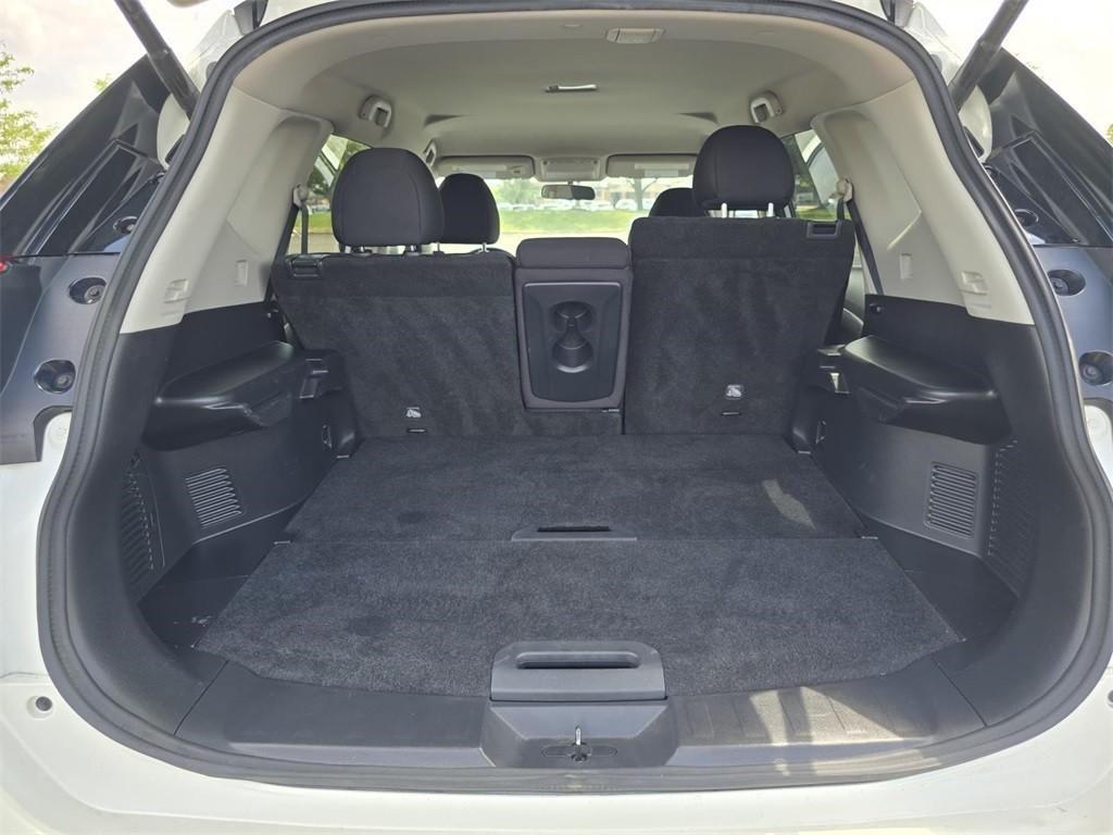 used 2018 Nissan Rogue car, priced at $13,553