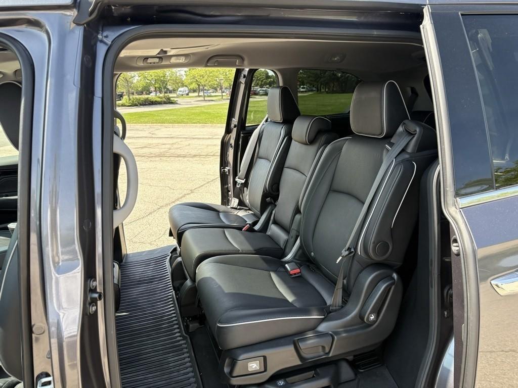 used 2023 Honda Odyssey car, priced at $44,000