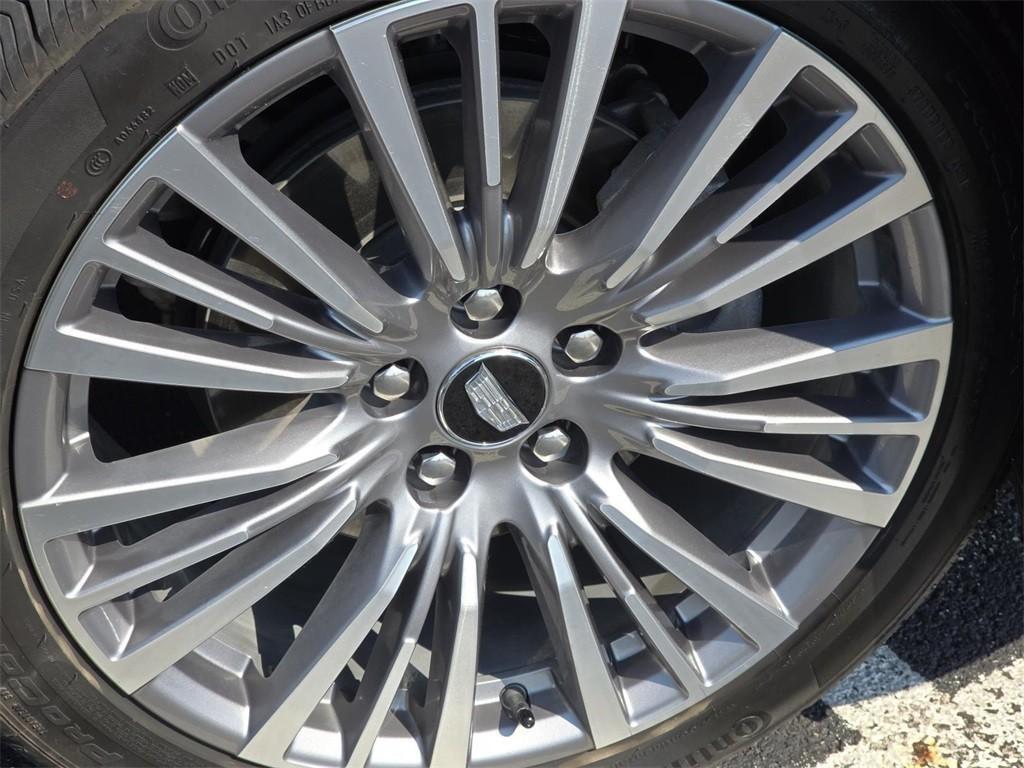 used 2024 Cadillac XT4 car, priced at $38,677