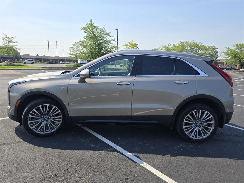 used 2024 Cadillac XT4 car, priced at $38,677