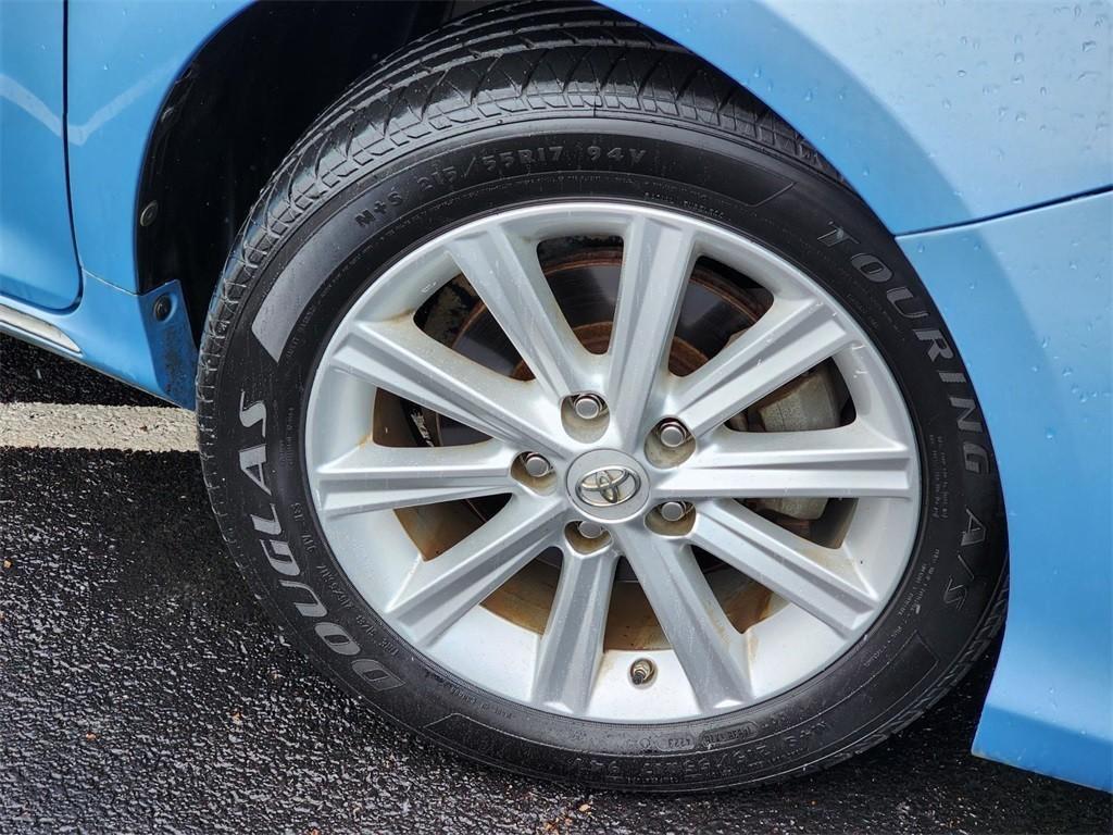 used 2013 Toyota Camry car, priced at $16,227