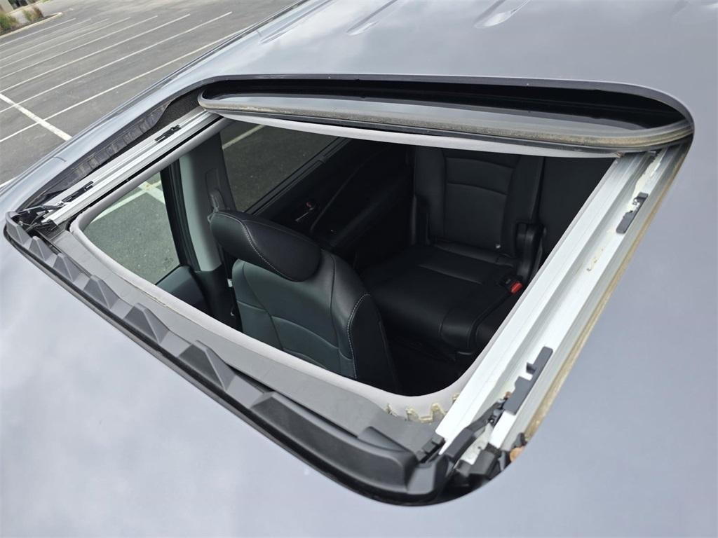 used 2021 Honda Pilot car, priced at $23,797