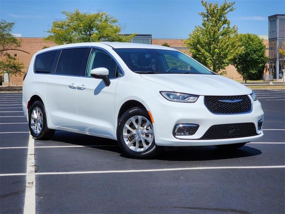 used 2023 Chrysler Pacifica car, priced at $35,227