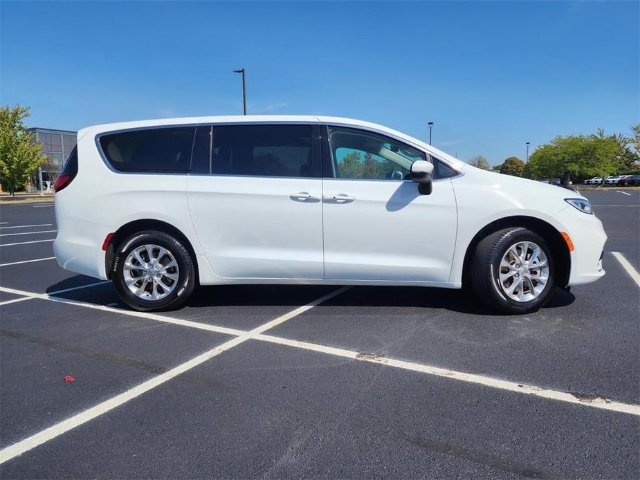 used 2023 Chrysler Pacifica car, priced at $35,227